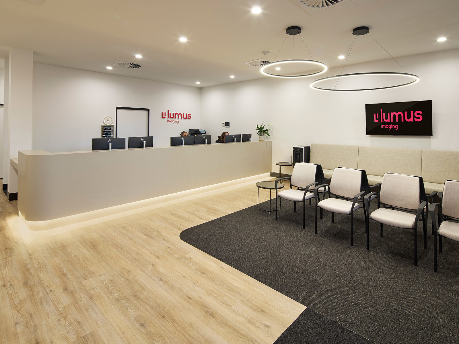 Lumus Imaging Glenroy Reception_waiting area by Eagleheart